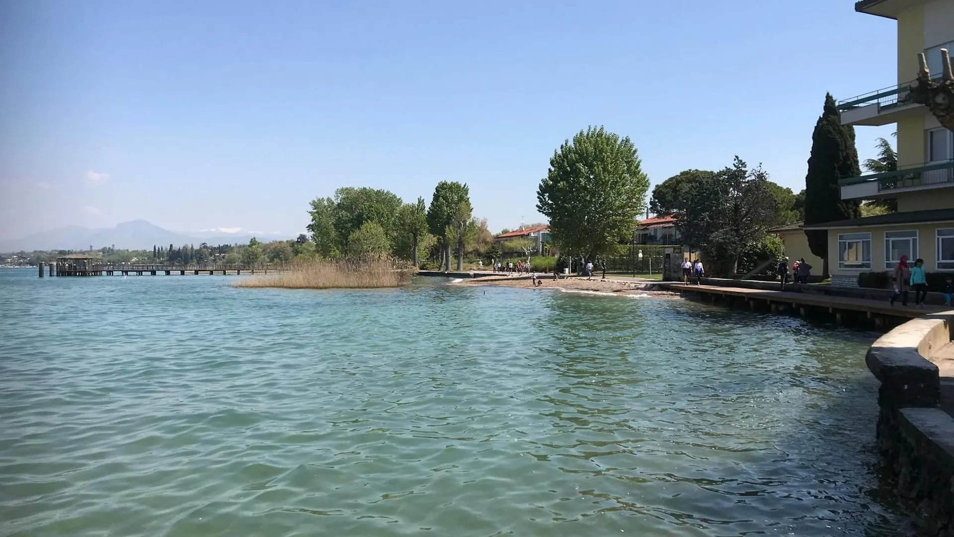 Gardaverhuur Castelnuovo del Garda Italy